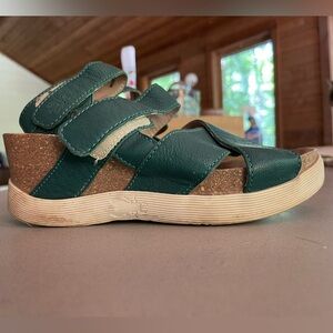 FLY LONDON green sandals